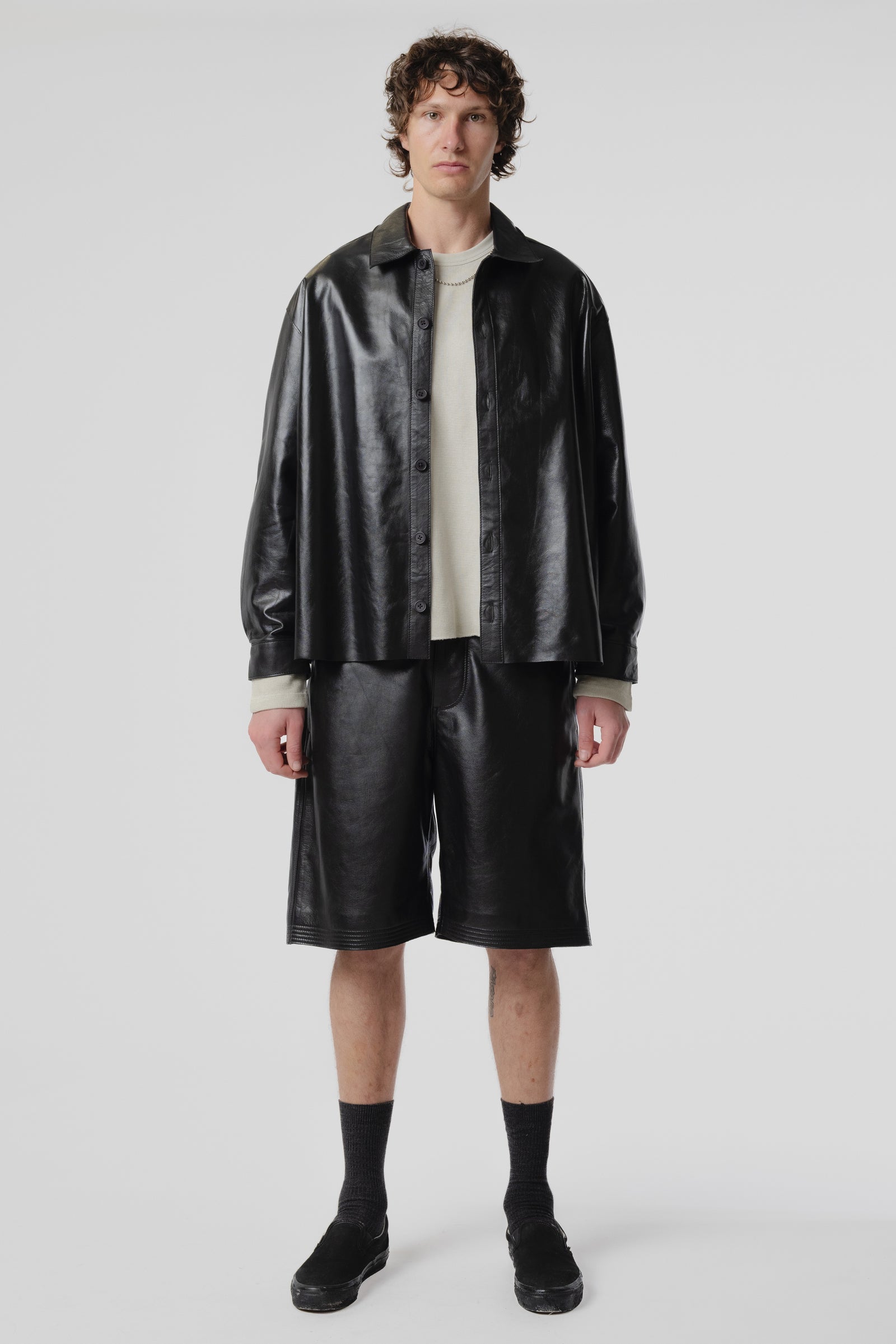 Float Over Shirt - Gloss Black