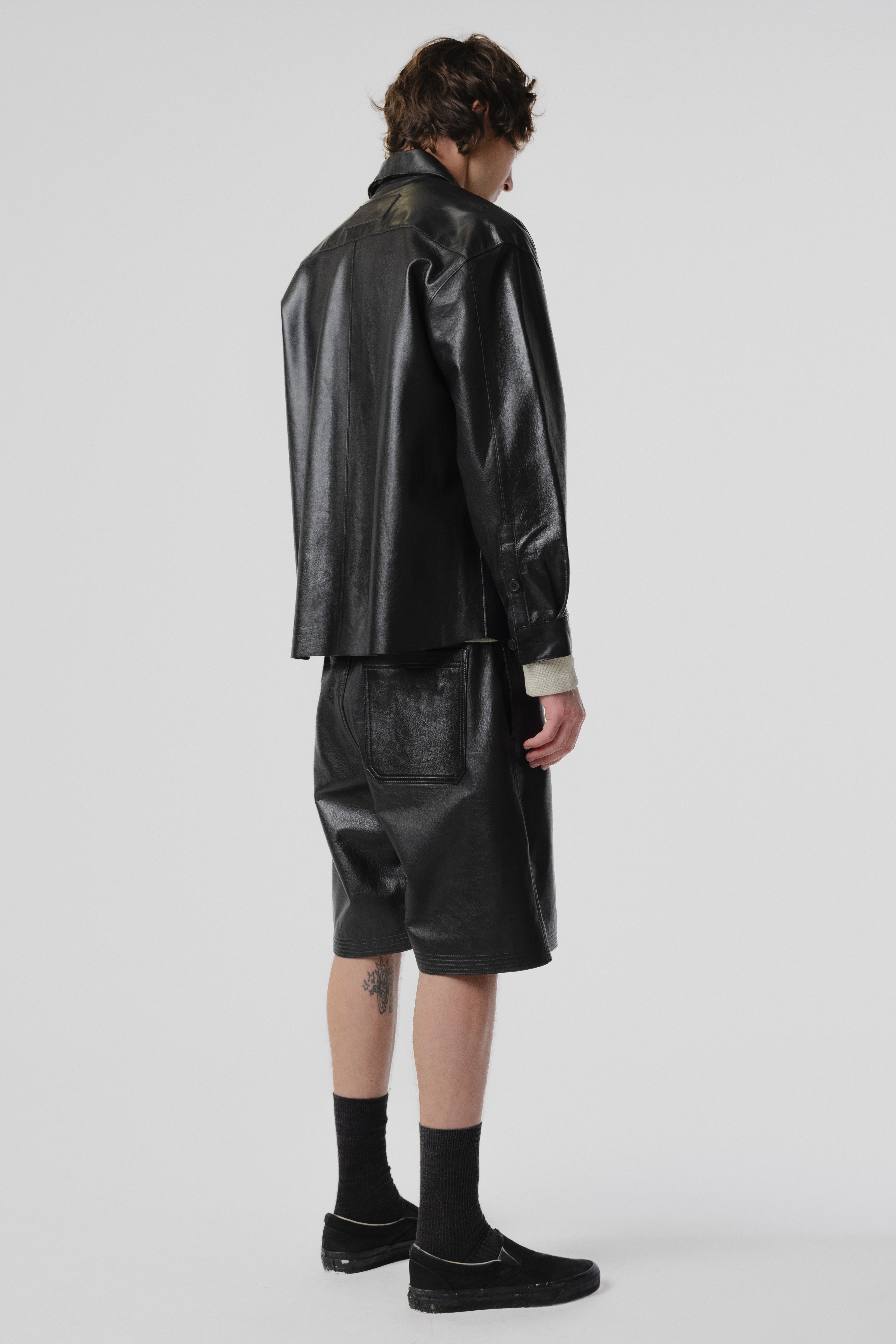Float Over Shirt - Gloss Black