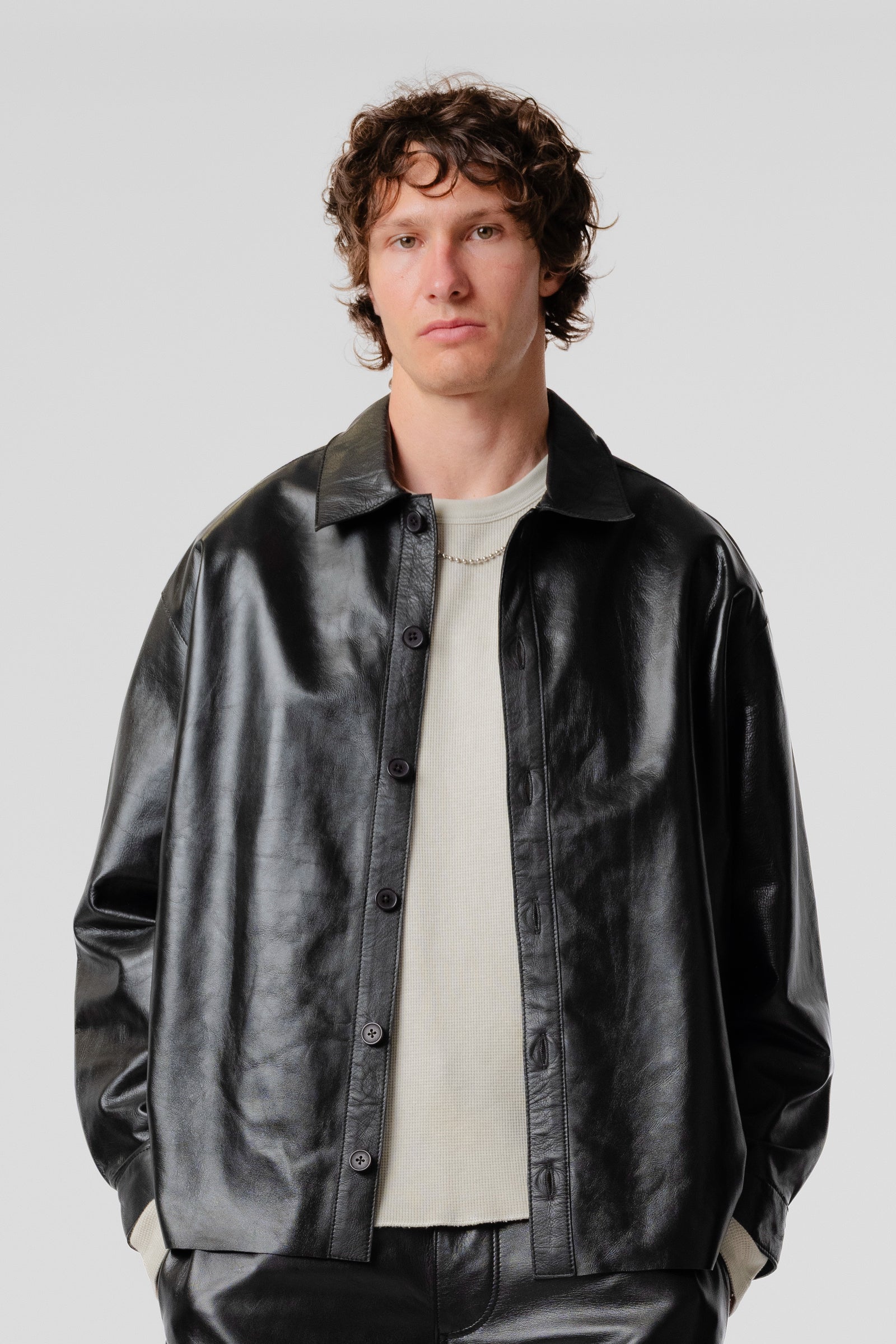 Float Over Shirt - Gloss Black