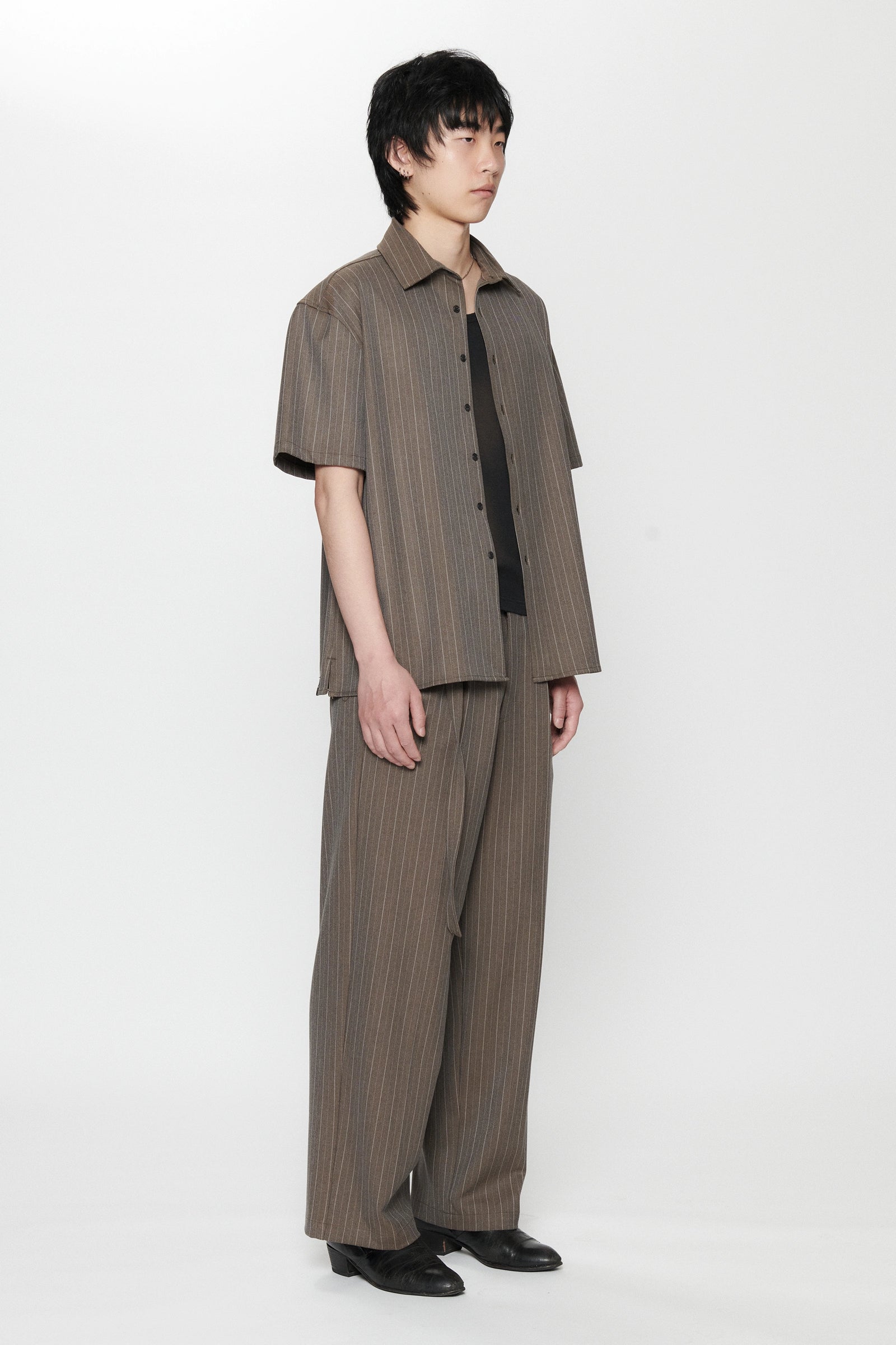 The BB SS Shirt - Chocolate Pinstripe