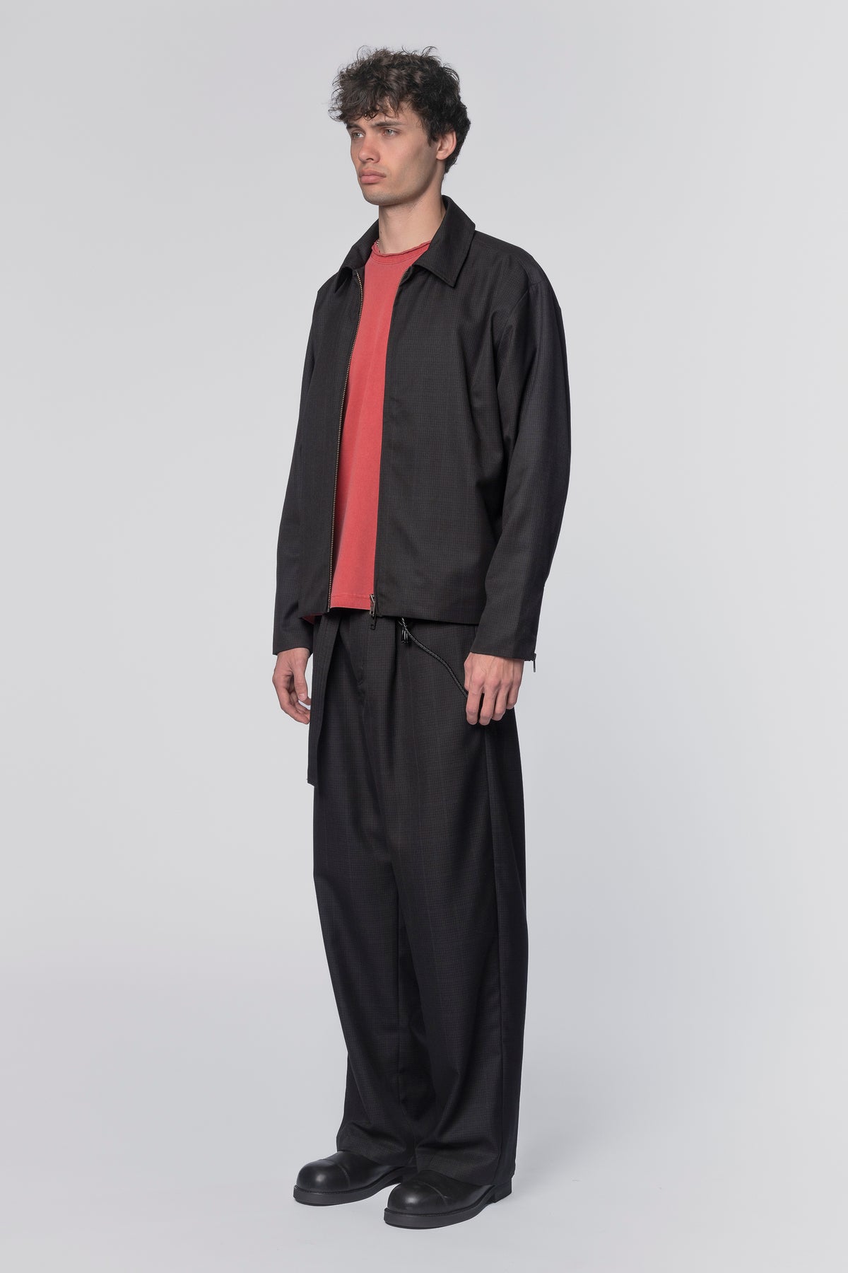 ZIP COACH - BLACK PLAID