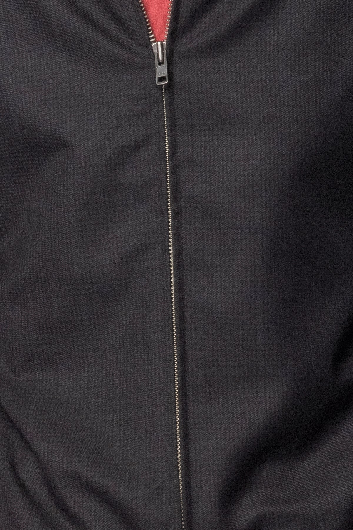 ZIP COACH - BLACK PLAID