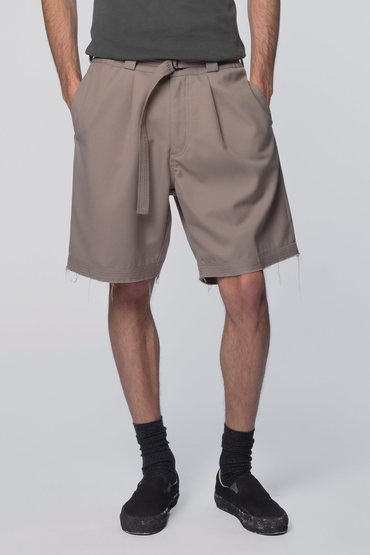 CUT SHORT - GREIGE