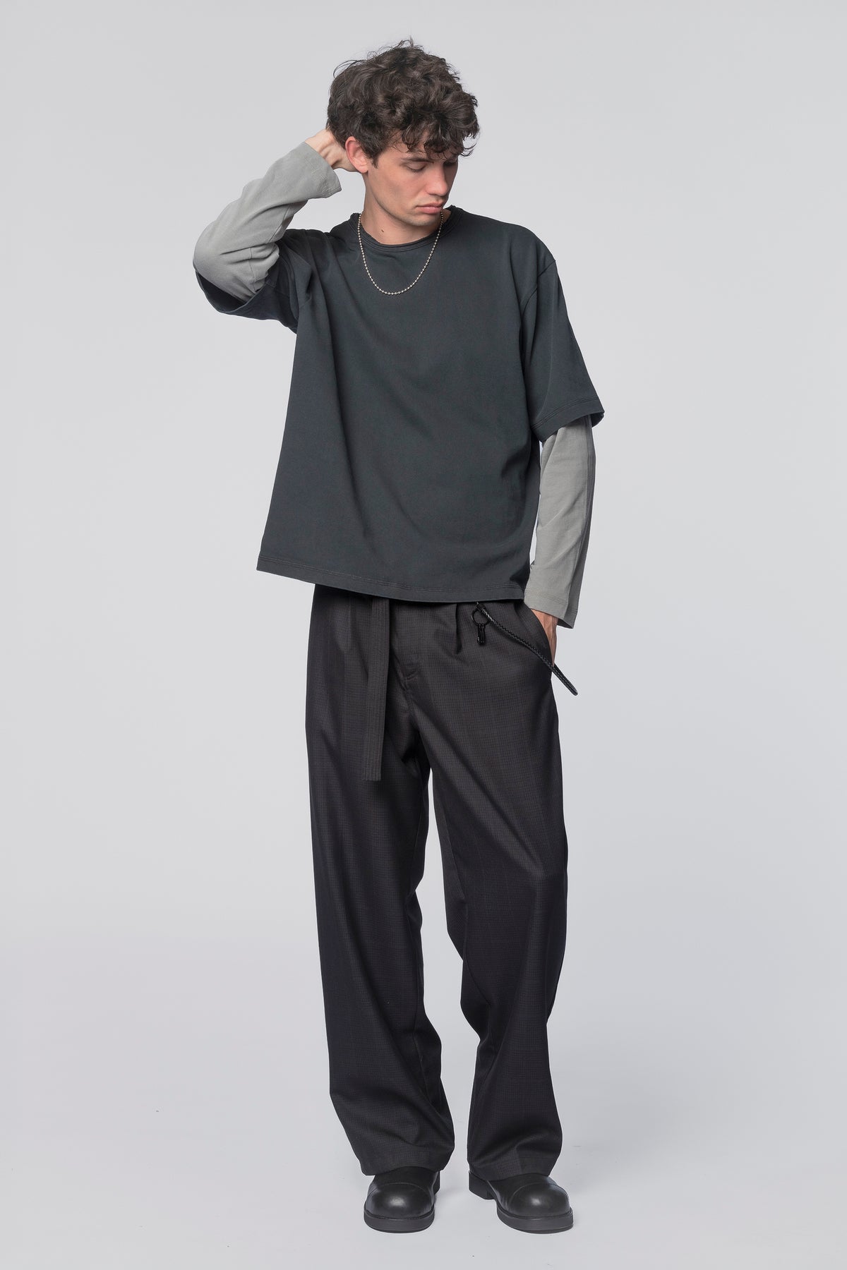 DREAM LAYER T-SHIRT - BLACK/STONE