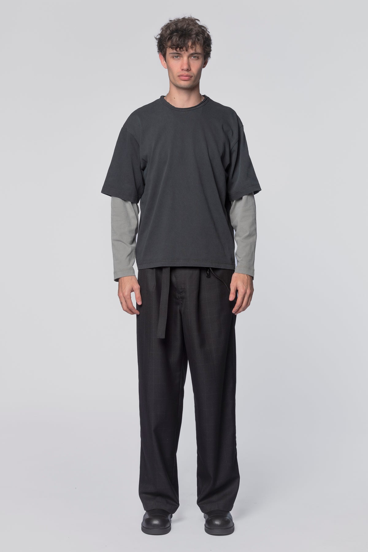 DREAM LAYER T-SHIRT - BLACK/STONE