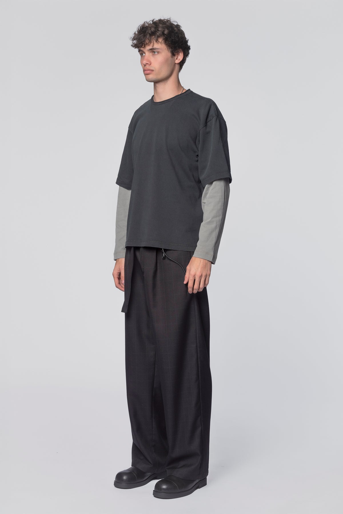 DREAM LAYER T-SHIRT - BLACK/STONE