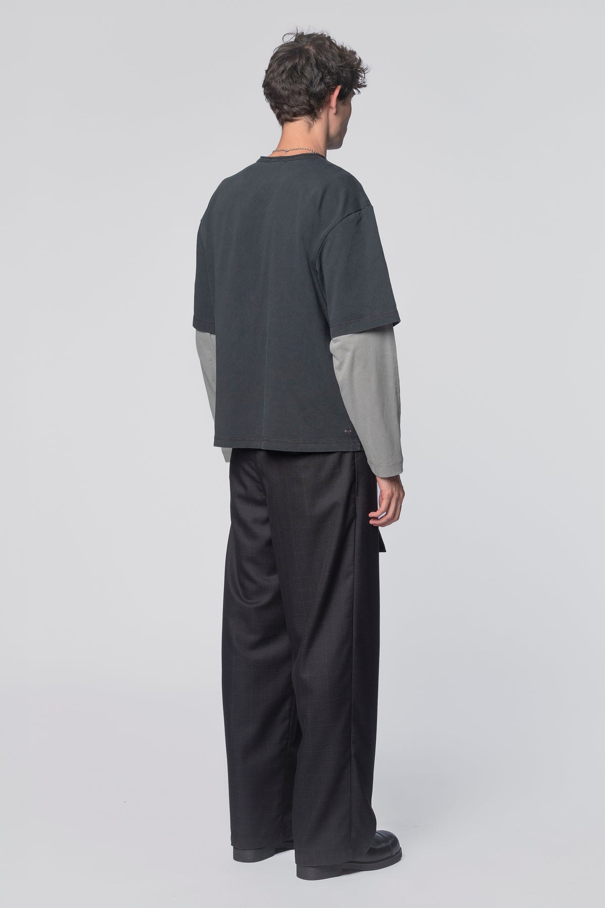 DREAM LAYER T-SHIRT - BLACK/STONE