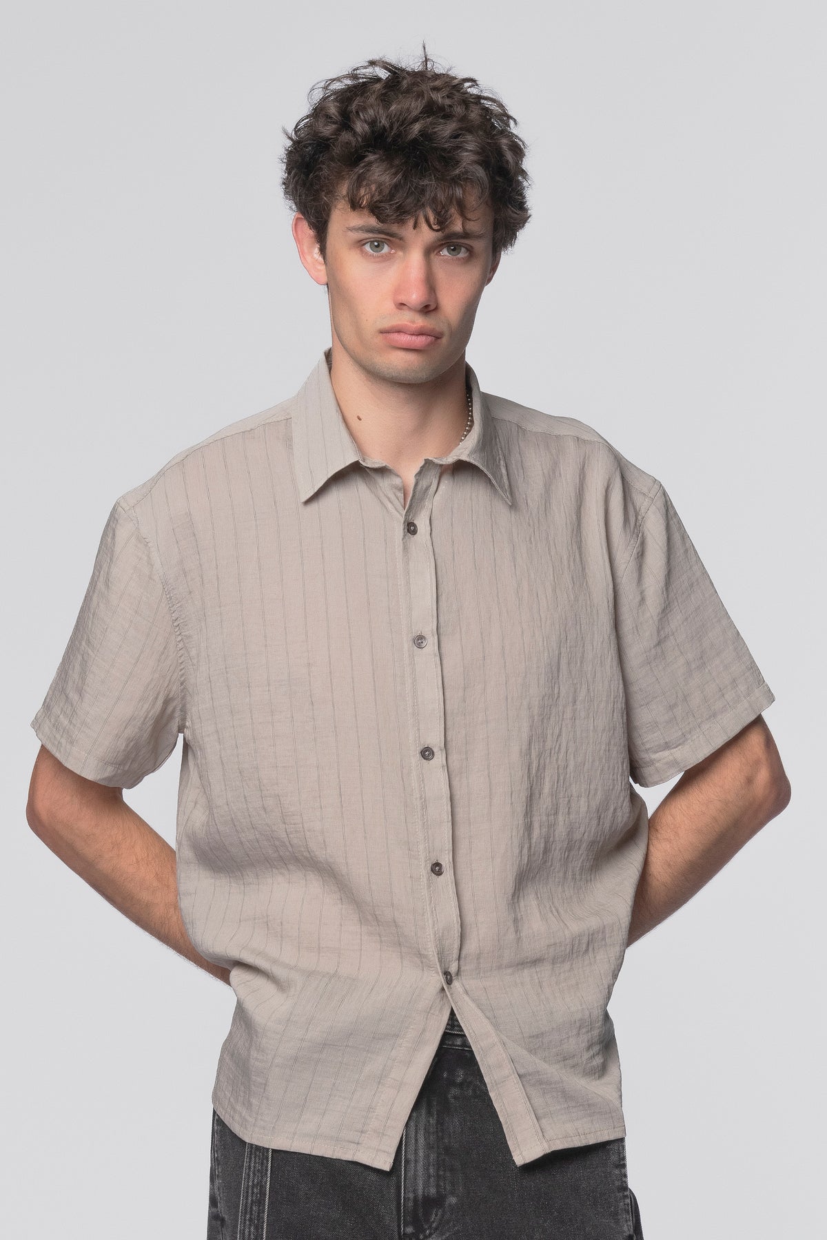 HOLD SS SHIRT - GREIGE STRIPE