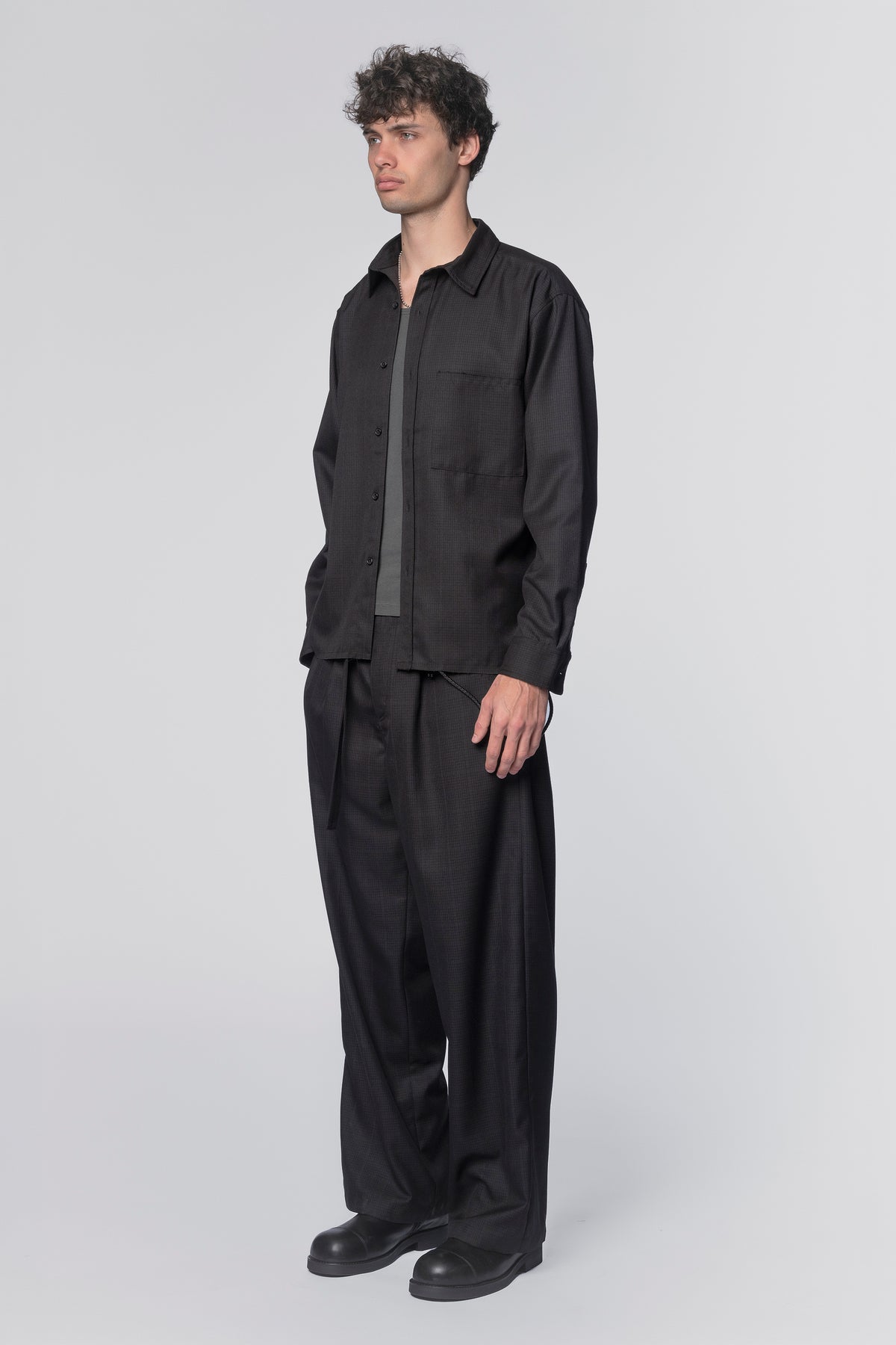 LS POCKET SHIRT - BLACK PLAID