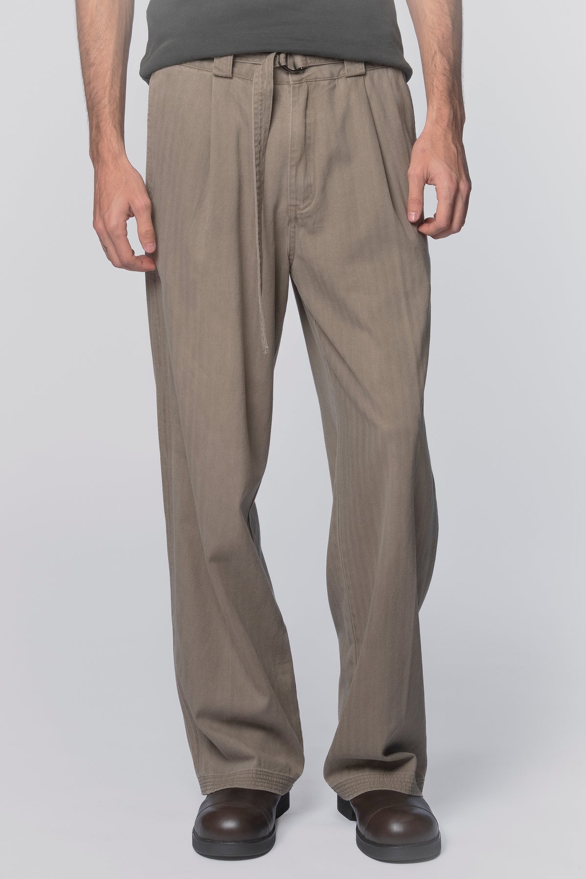 PLEATED WORK PANT - SUN FADED FAWN