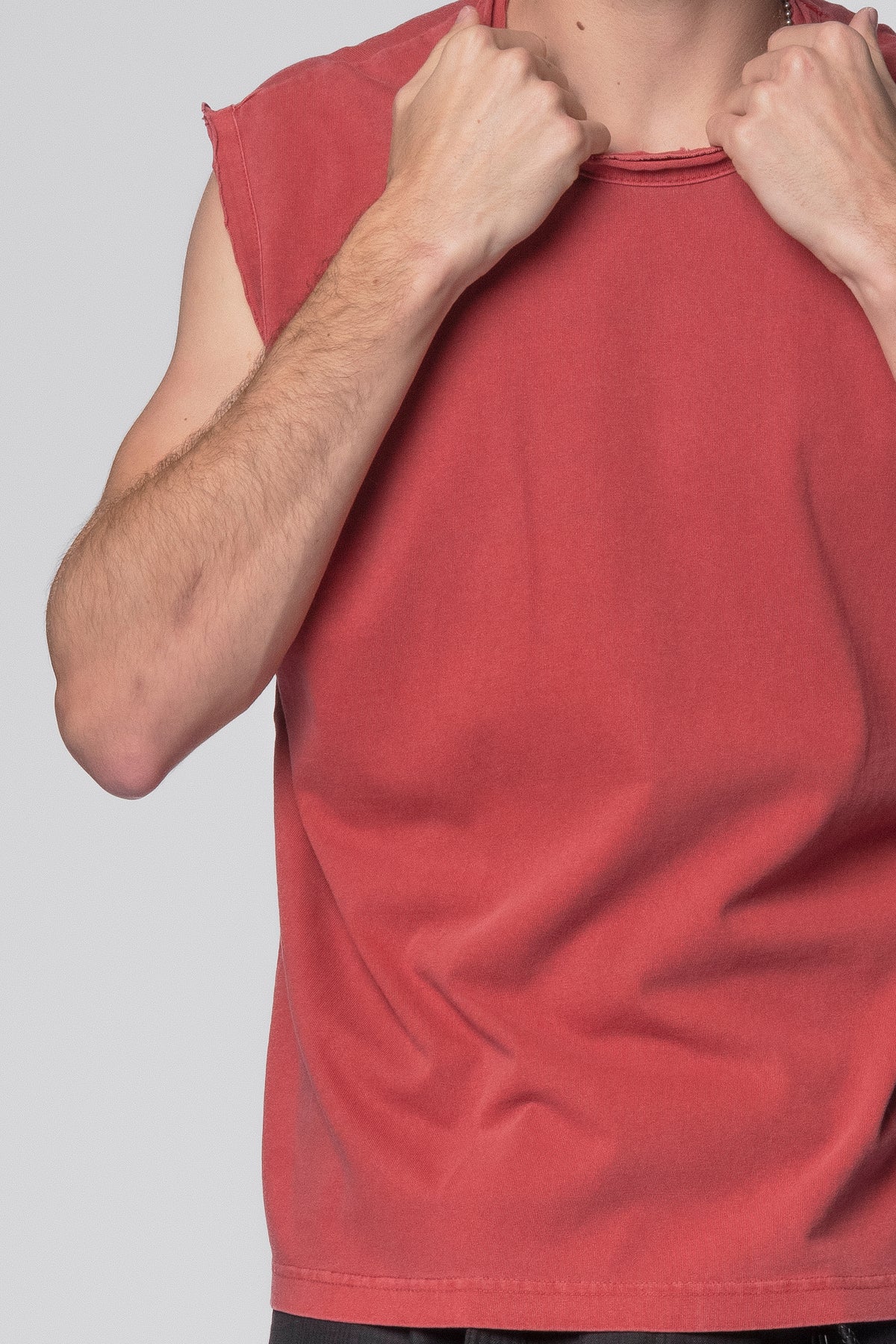 THRASHED SINGLET - RED