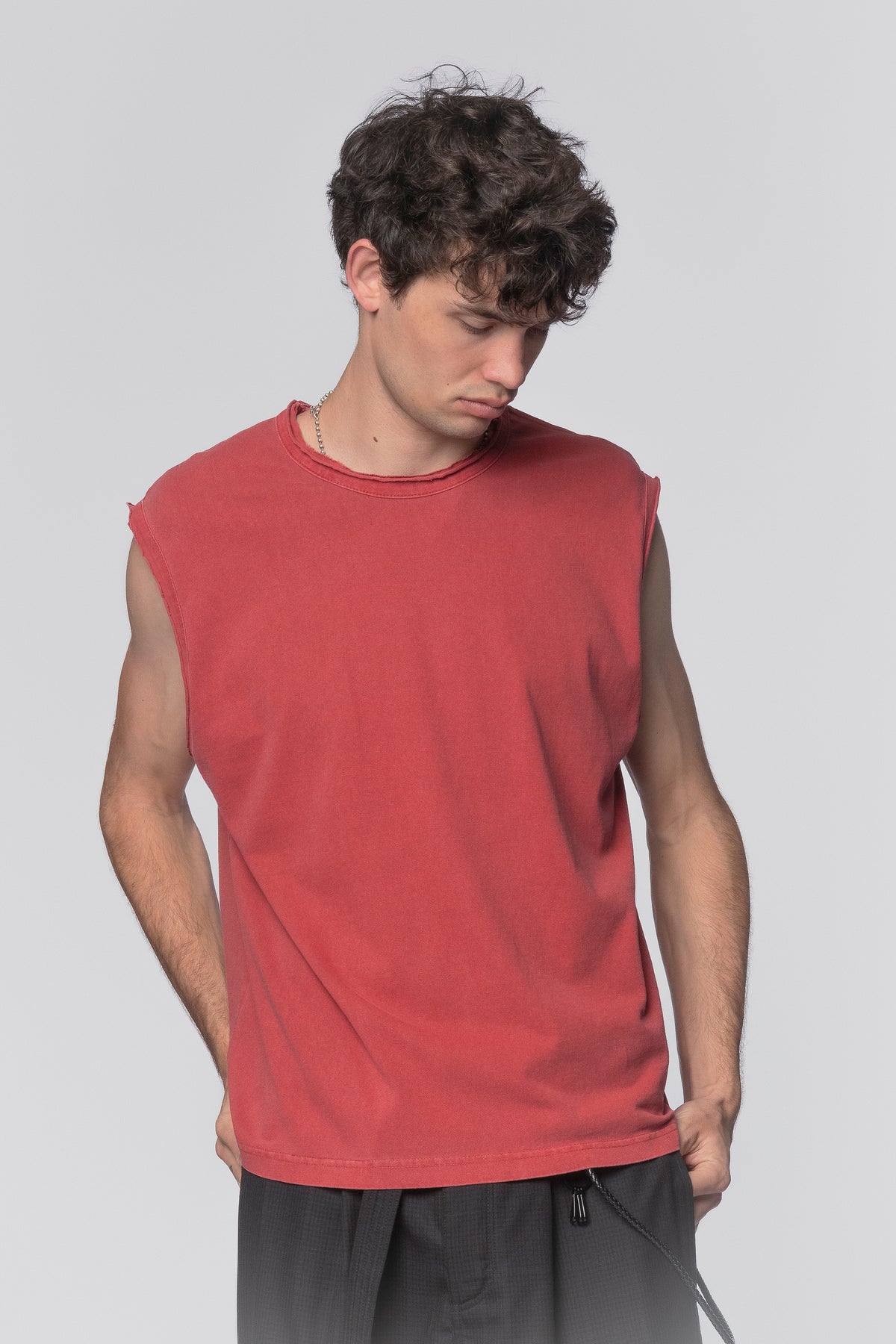 THRASHED SINGLET - RED