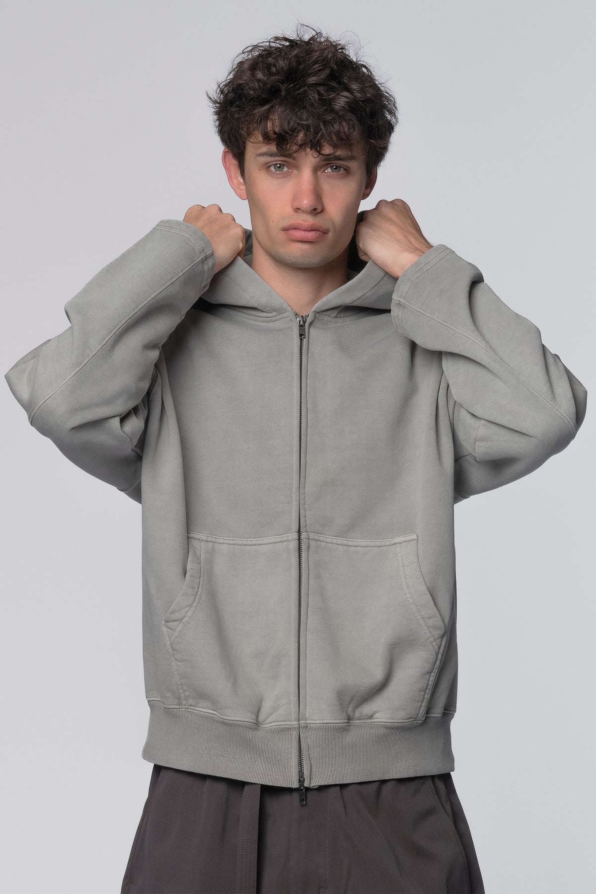 TOUR ZIP HOOD - STONE